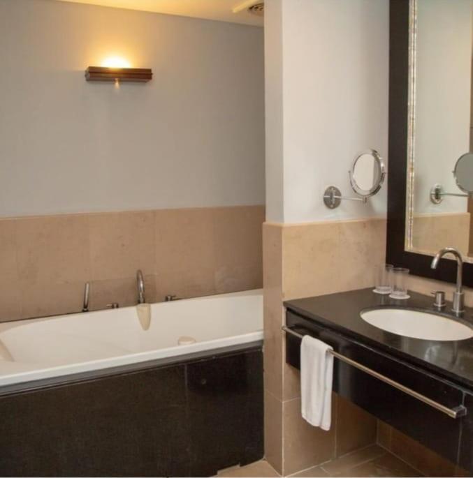 Surya Hotel & Cottages Prigen Zewnętrze zdjęcie